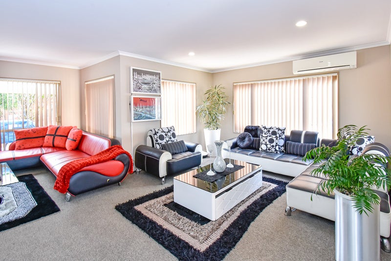 27 Crossandra Drive, Mangere, Auckland - Carousel 2