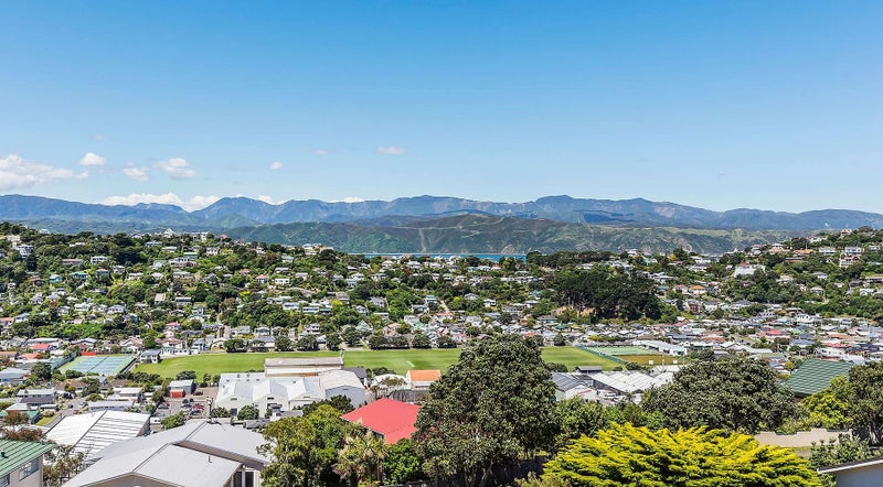 6/6 Kaikoura Street, Maupuia, Wellington - Carousel 1