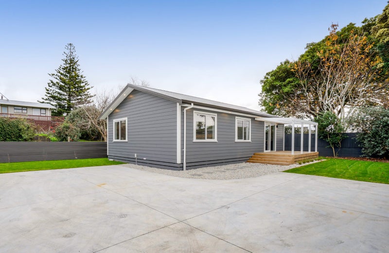 11B Chesney Street, Bell Block, New Plymouth - Carousel 1