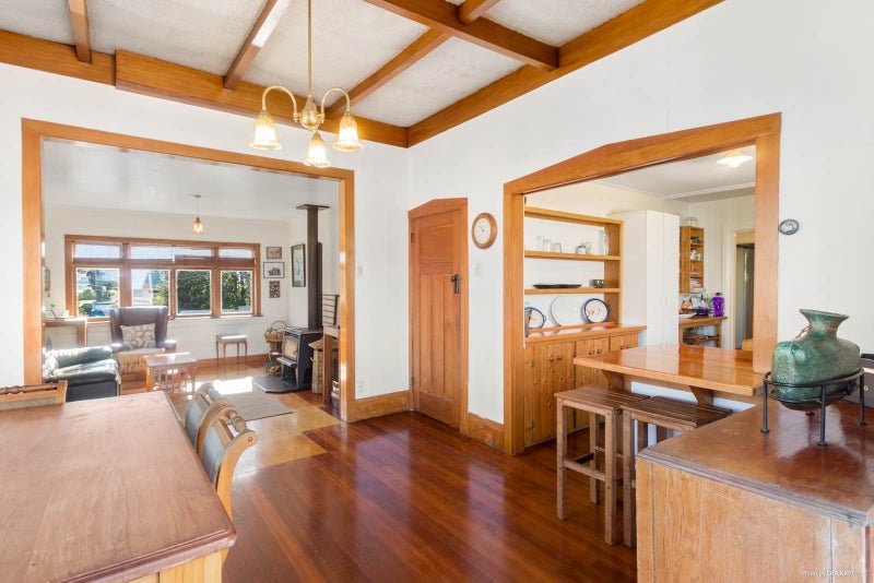 2 Oak Street, Royal Oak, Auckland - Carousel 2