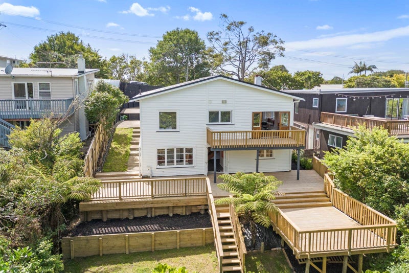 13 Belfast Street, Hillsborough, Auckland - Carousel 1