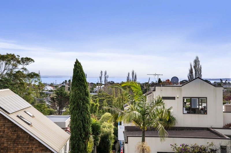 2/36 Tarawera Terrace, St Heliers, Auckland - Carousel 2