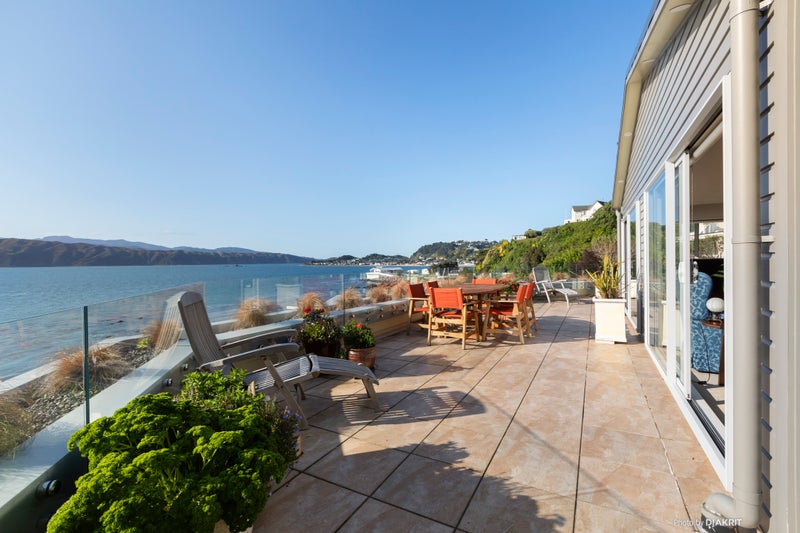 4/279 Karaka Bay Road, Karaka Bays, Wellington - Carousel 2