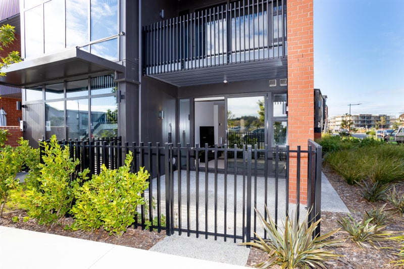 G06/0 Fraser Avenue, Northcote, Auckland - Carousel 1