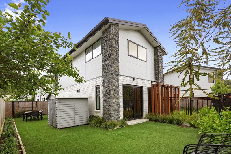1/3 Johnston Grove, Taita, Lower Hutt - Carousel 2