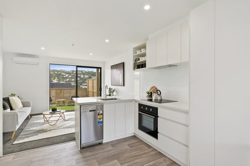 2/96 Washington Avenue, Brooklyn, Wellington - Carousel 2