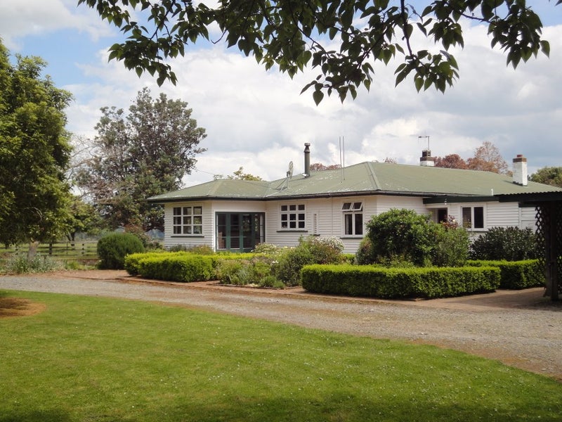 85A Te Awa Road, Pohangina, Feilding - Carousel 1