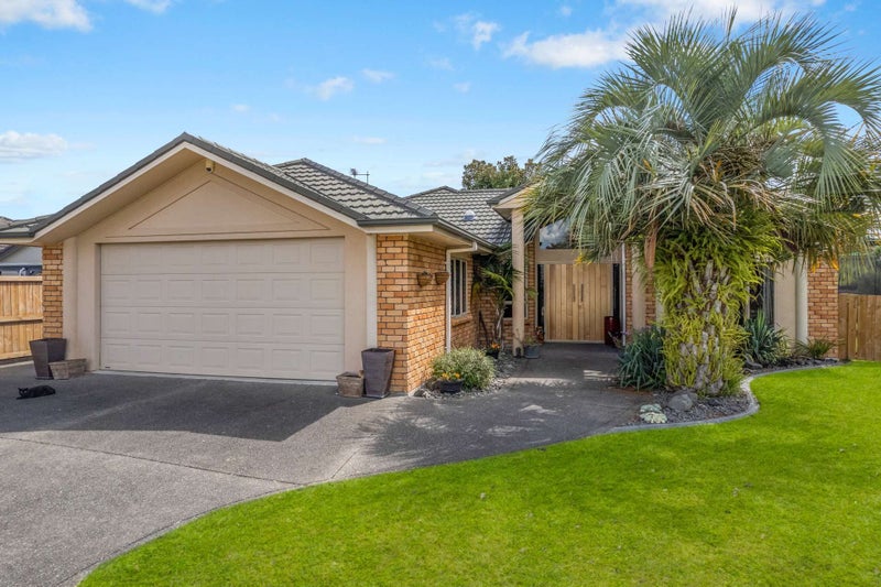 4 Lockhart Place, Rototuna, Hamilton - Carousel 1
