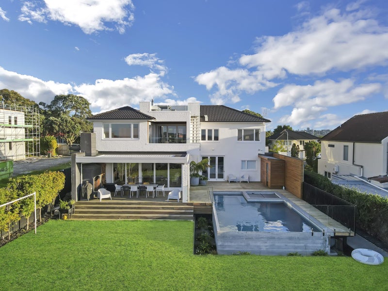 5 Tuhaere Street, Orakei, Auckland - Carousel 28