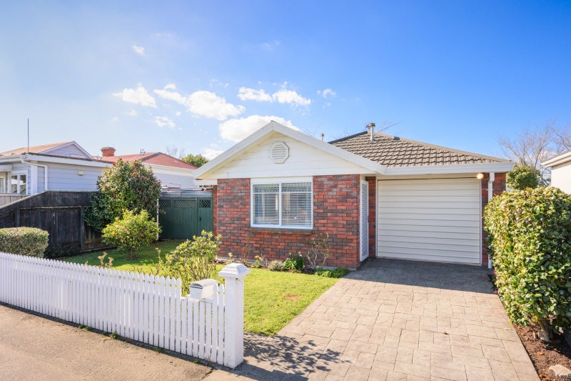 273 Ruahine Street, Terrace End, Palmerston North - Carousel 24