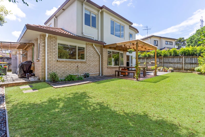 15 Murrayfield Lane, Manurewa, Auckland - Carousel 1