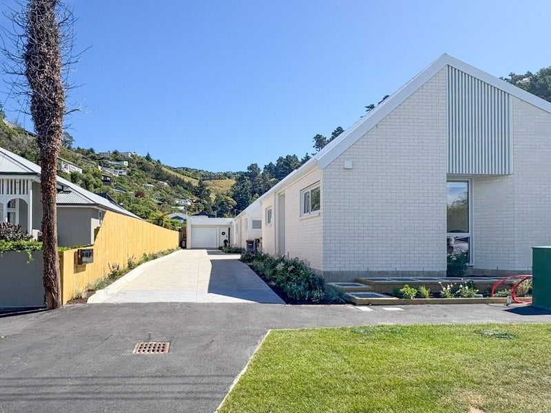 2/14 Nayland Street, Sumner, Christchurch - Carousel 12