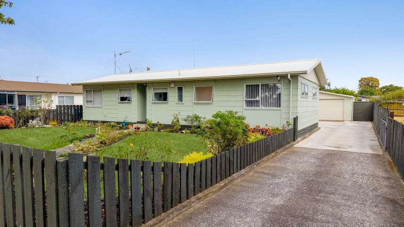 109 Burns Street, Leamington, Cambridge - Carousel 1