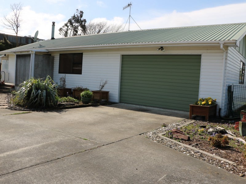 5 Frances Street, Foxton, Foxton - Carousel 2