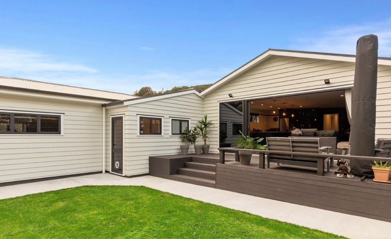 54 Horoeka Street, Stokes Valley, Lower Hutt - Carousel 14