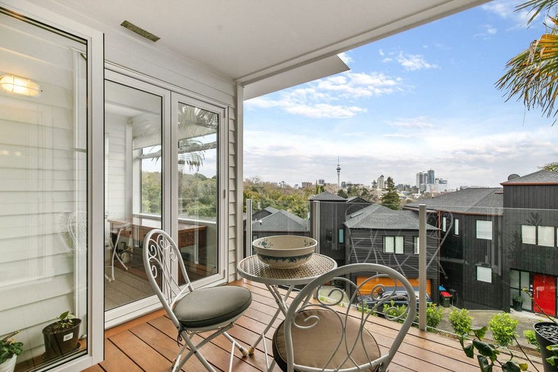11A Birdwood Crescent, Parnell, Auckland - Carousel 2