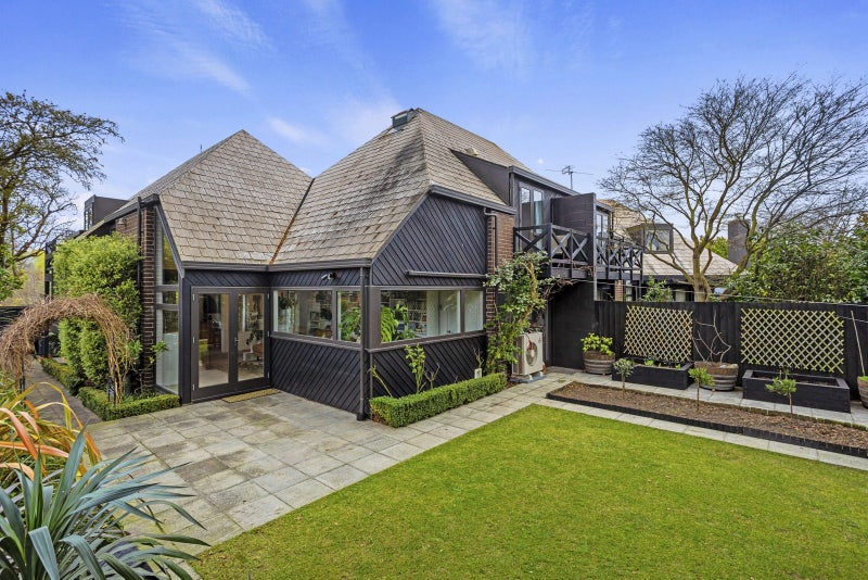 1/131 Rossall Street, Merivale, Christchurch - Carousel 1