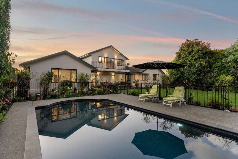 62 Shelter Drive, Greenhithe, Auckland - Carousel 1