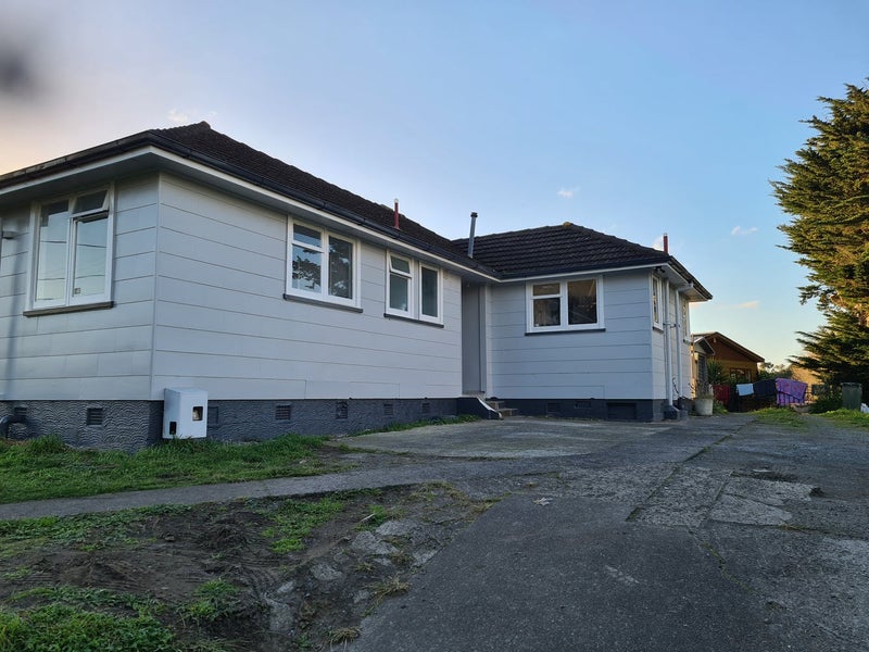 28 Puriri Street, Gonville, Whanganui - Carousel 1