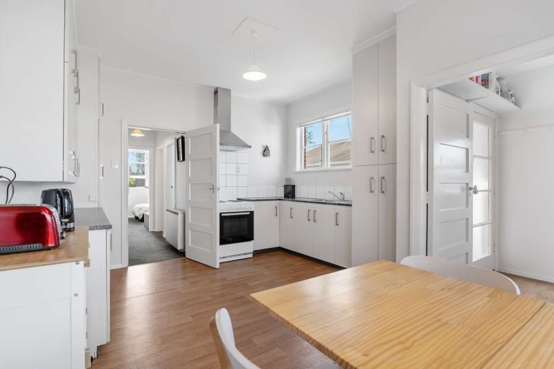 12 Adams Street, Hampstead, Ashburton - Carousel 2
