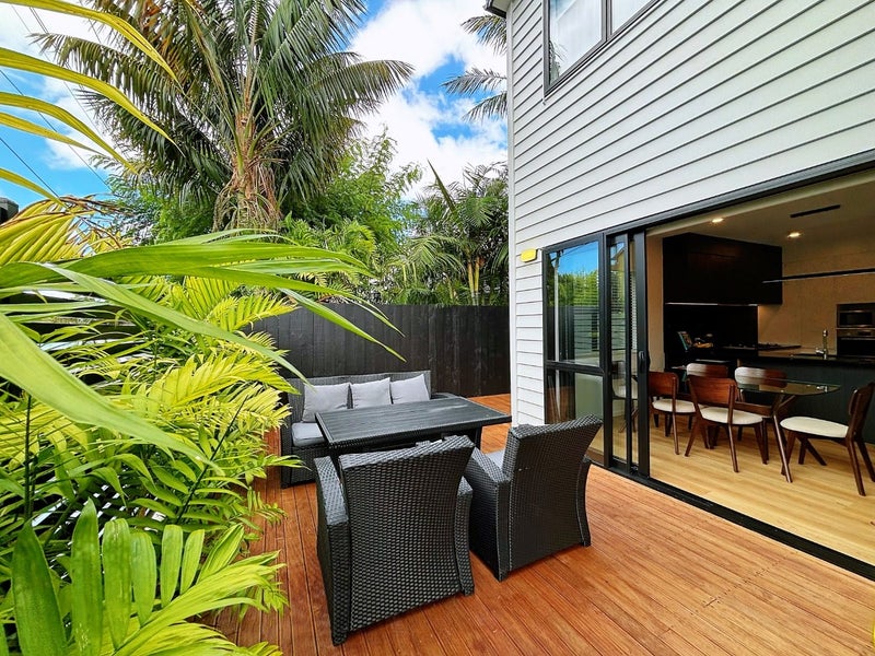 4A Bromley Place, Glen Innes, Auckland - Carousel 1