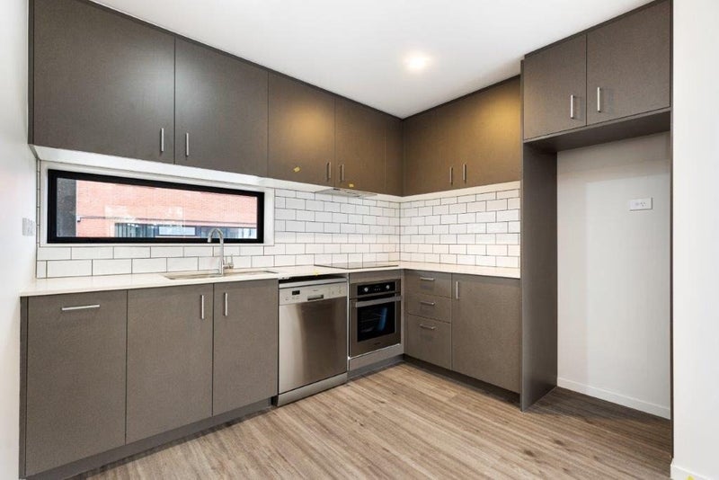 208/2 Castledine Crescent, Glen Innes, Auckland - Carousel 1