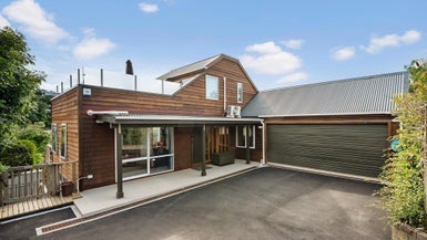 67A Cashmere Avenue, Khandallah, Wellington - Carousel 1