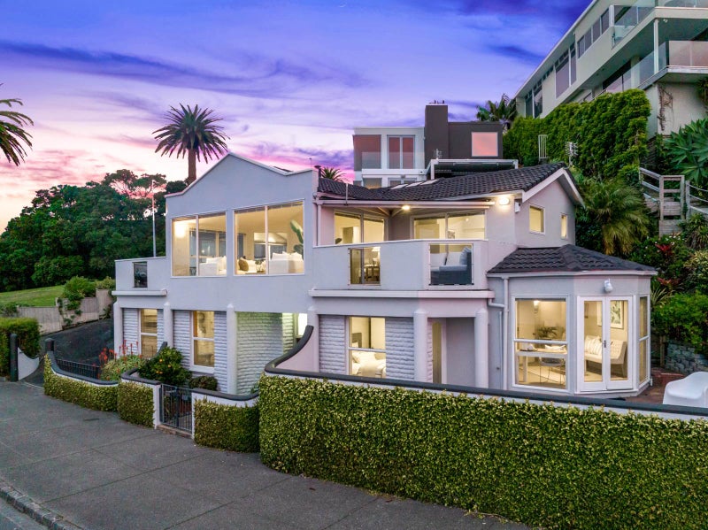 335 Tamaki Drive, St Heliers, Auckland - Carousel 1