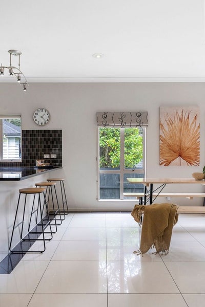 17 Miromiro Street, Greenhithe, Auckland - Carousel 21