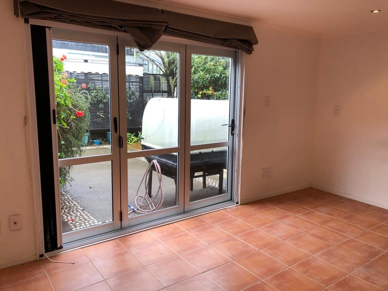 11 Fenton Terrace, Cockle Bay, Auckland - Carousel 34