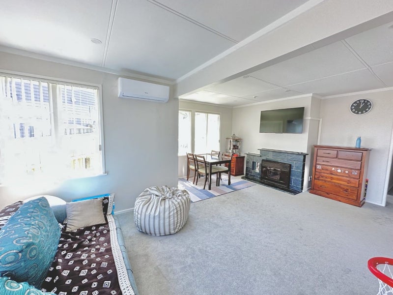 4A Roseman Avenue, Mount Roskill, Auckland - Carousel 2