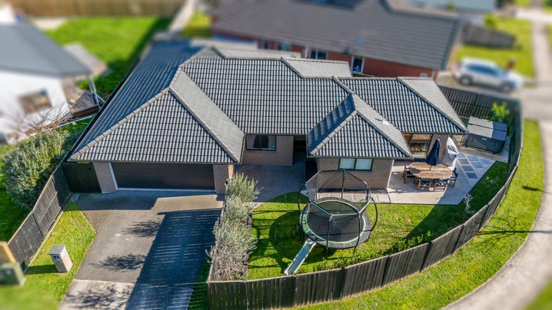 31 Tupelo Street, Pukete, Hamilton - Carousel 1