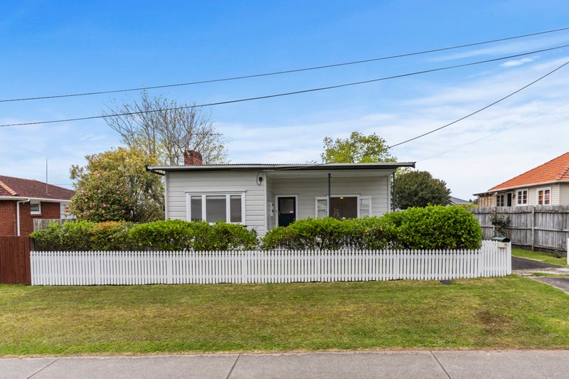 1/15 Salisbury Road, Birkdale, Auckland - Carousel 2