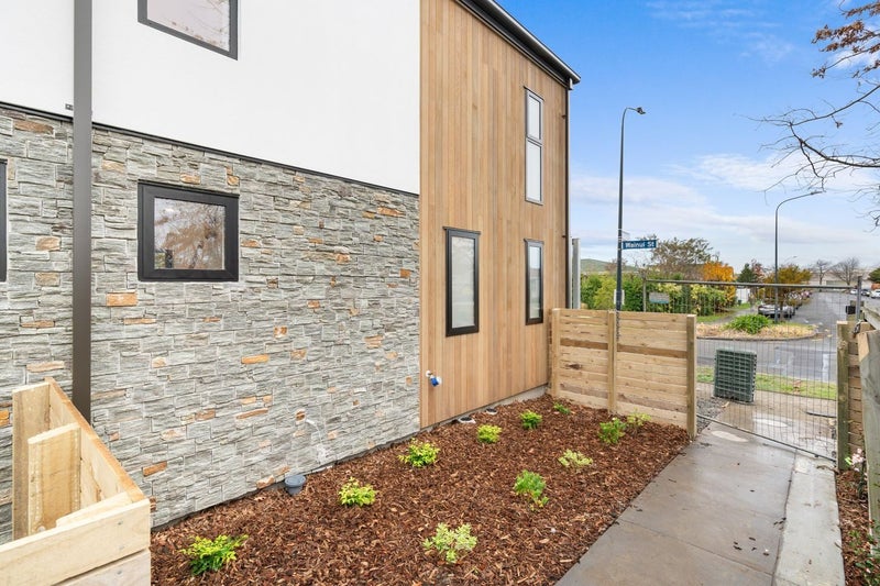 7/101 Wainui Street, Riccarton, Christchurch - Carousel 12