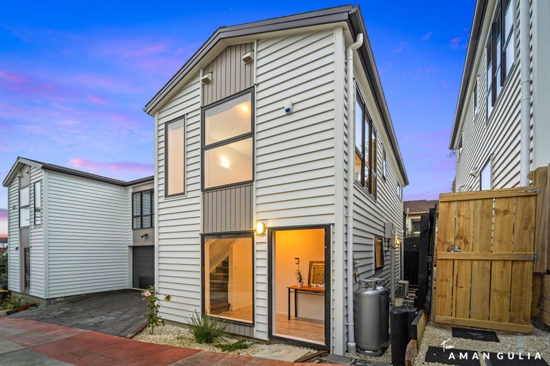 21B Craigbank Avenue, New Lynn, Auckland - Carousel 2