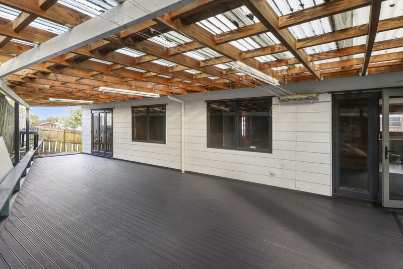 2/5 Frances Street, Manurewa, Auckland - Carousel 14