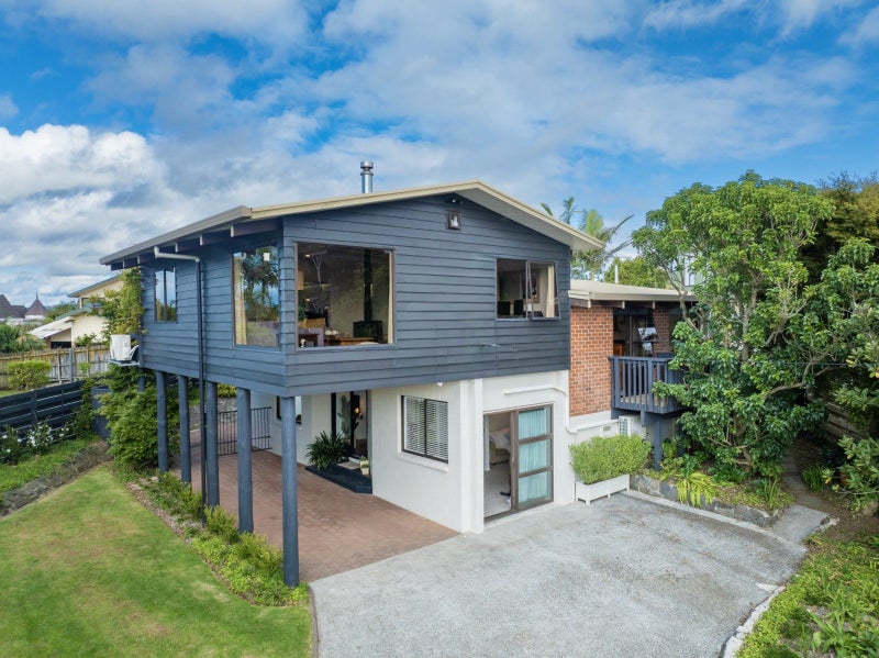 3 View Road, Shelly Park, Auckland - Carousel 2