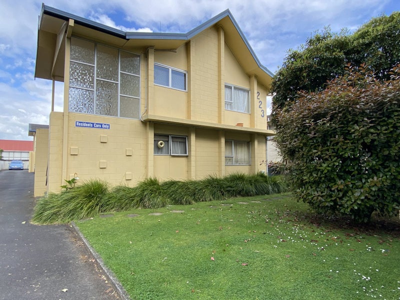 10/223 Grey Street, Hamilton East, Hamilton - Carousel 1