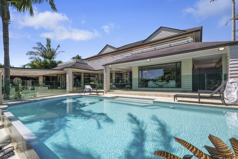 12A Wainoni Heights, Greenhithe, Auckland - Carousel 1