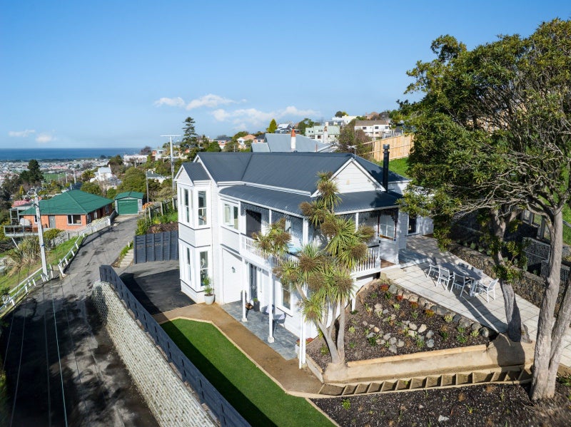 2 Carson Street, Mornington, Dunedin - Carousel 1