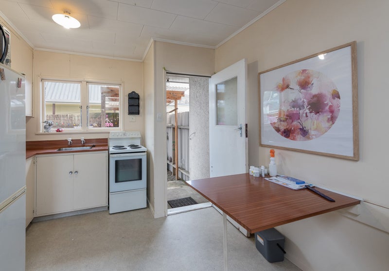 2/10 Arapiki Road, Stoke, Nelson - Carousel 1