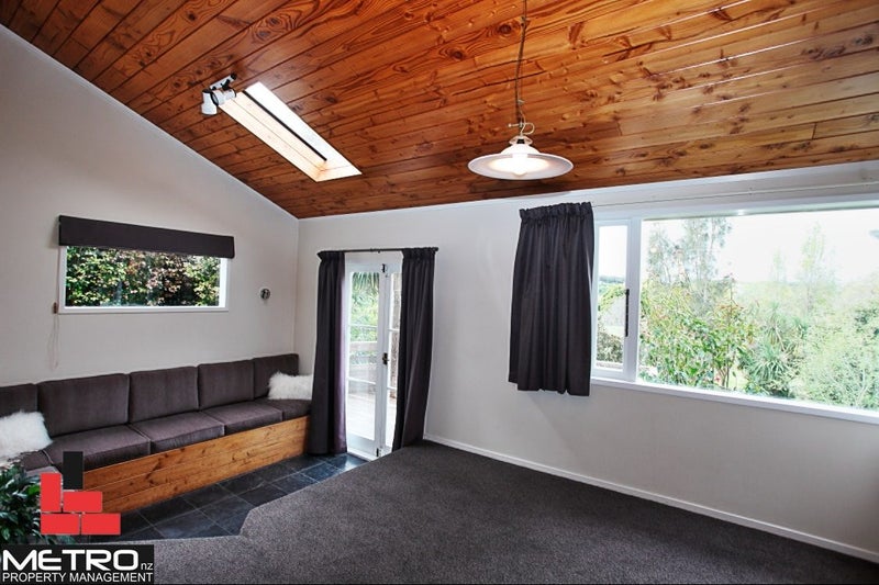 37 Tahapa Crescent, Meadowbank, Auckland - Carousel 2