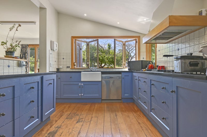 307 New Brighton Road, Burwood, Christchurch - Carousel 2