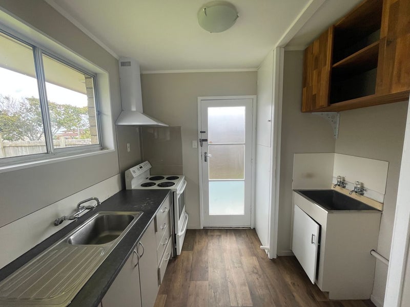 18 Leith Court, Papatoetoe, Auckland - Carousel 2