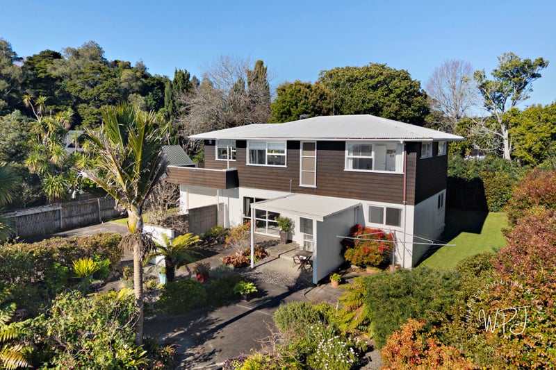 15 Patricia Place, Hillpark, Auckland - Carousel 1