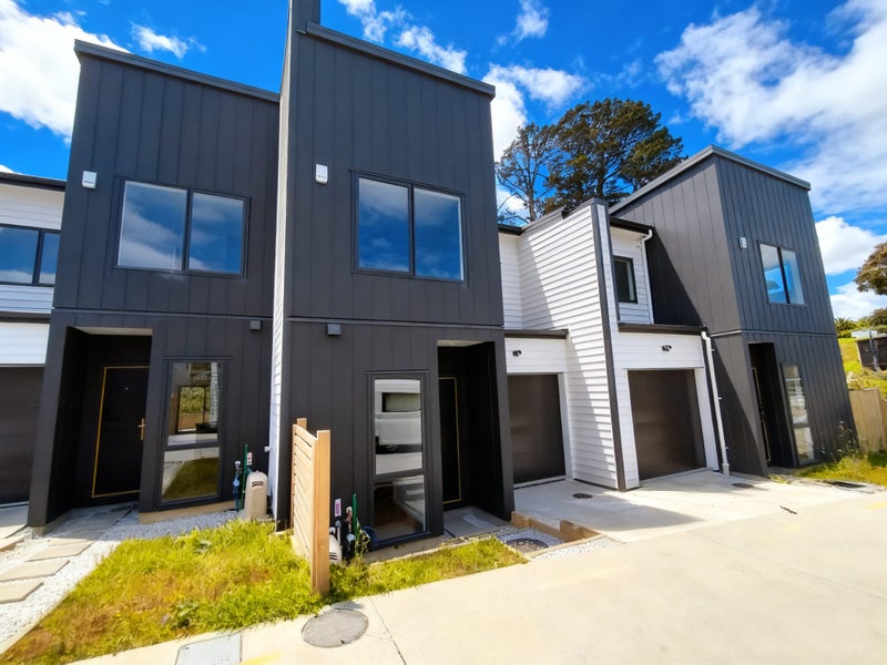 8 Korokio Lane, Henderson, Auckland - Carousel 2