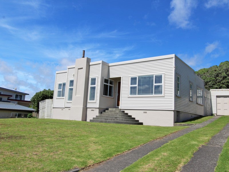 47 Tireti Road, Titahi Bay, Porirua - Carousel 1