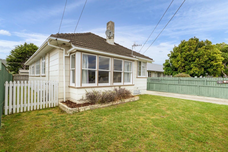 274 Oxford Terrace, Avalon, Lower Hutt - Carousel 1