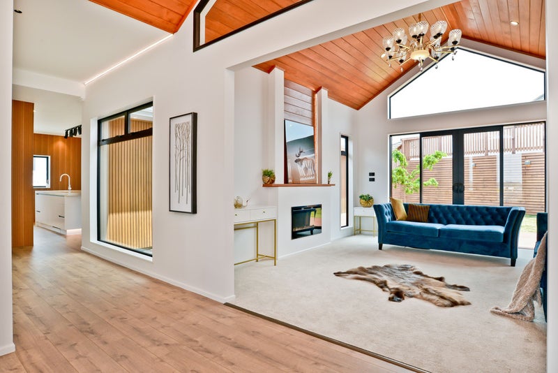 13 Sylvester Crescent, Flagstaff, Hamilton - Carousel 26