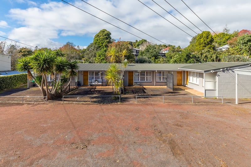 22B Hillsborough Road, Hillsborough, Auckland - Carousel 1